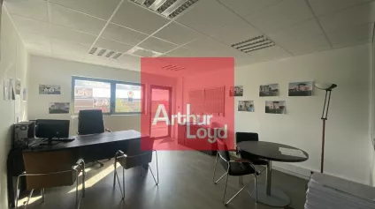 SERRIS - à vendre plateau de bureau neuf - Offre immobilière - Arthur Loyd